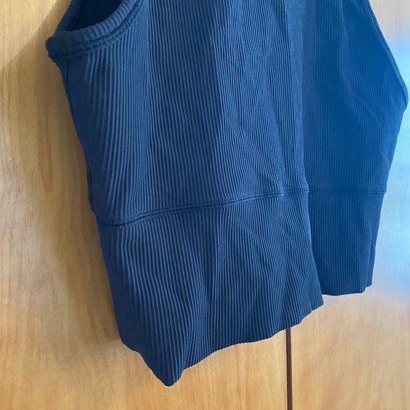 Reversible power pivot ribbed tank top lululemon - Picture 9 of 9